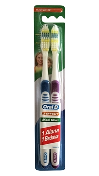 Oral-B Toothbrush Maxi Clean Medium 1+1 Picture of Oral-B Toothbrush Maxi Clean Medium 1+1